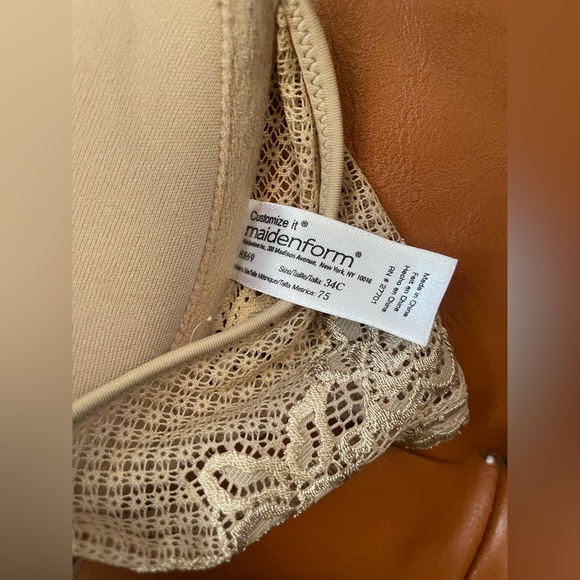 Maidenform Lace Racerback Bra - Picture 7 of 12